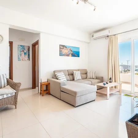 Apartment Ilia's With View 1 *